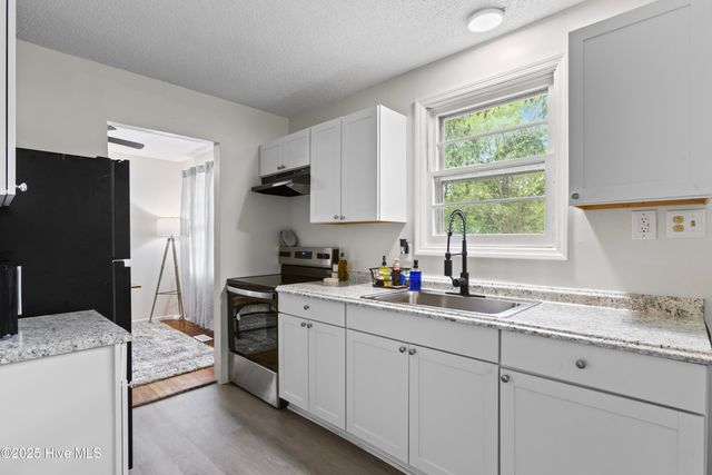 706 Henderson Drive, Jacksonville, NC 28540