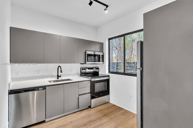 753 NW 30th St 3, Miami, FL 33127