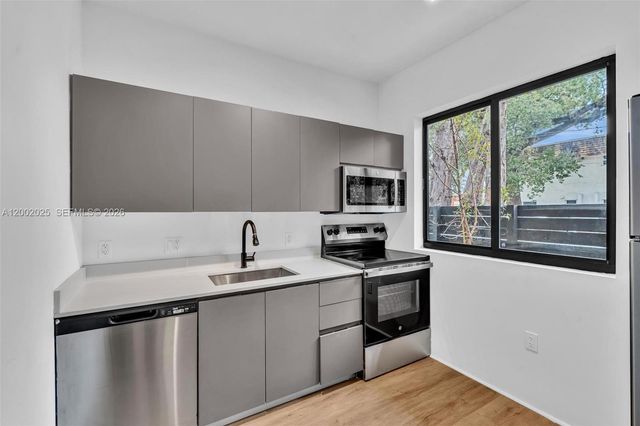 753 NW 30th St 3, Miami, FL 33127