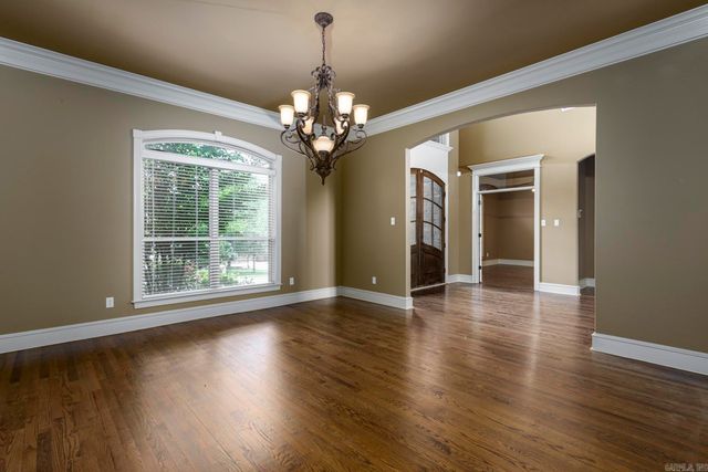 139 Courts Lane, Little Rock, AR 72223