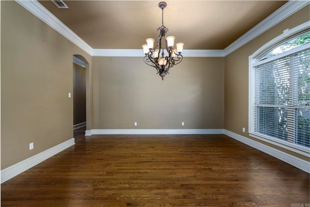139 Courts Lane, Little Rock, AR 72223