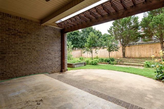 139 Courts Lane, Little Rock, AR 72223