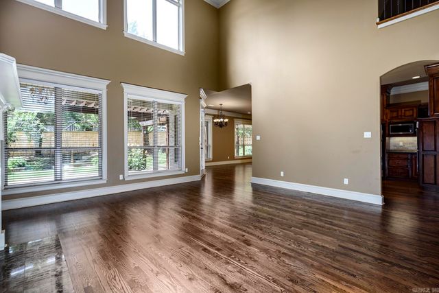 139 Courts Lane, Little Rock, AR 72223