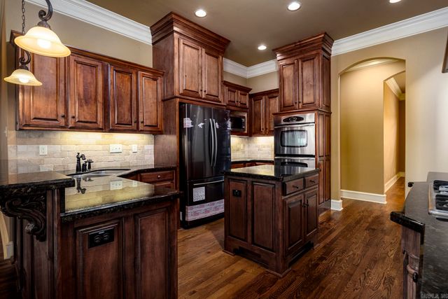 139 Courts Lane, Little Rock, AR 72223