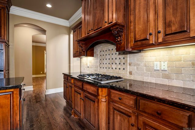 139 Courts Lane, Little Rock, AR 72223