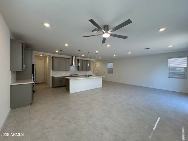 26331 N 24TH Glen, Phoenix, AZ 85085