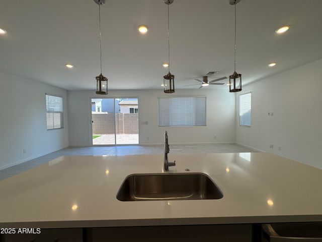 26331 N 24TH Glen, Phoenix, AZ 85085