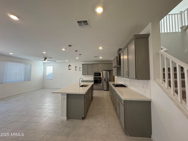 26331 N 24TH Glen, Phoenix, AZ 85085