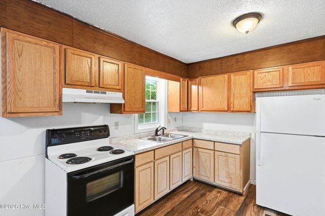 28558 Nc Highway 210, Currie, NC 28435