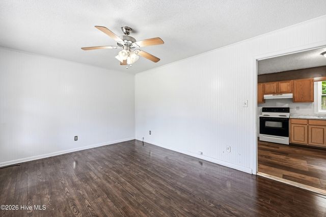 28558 Nc Highway 210, Currie, NC 28435