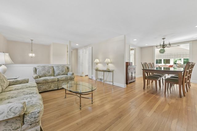 30 Sumner St, Canton, MA 02021