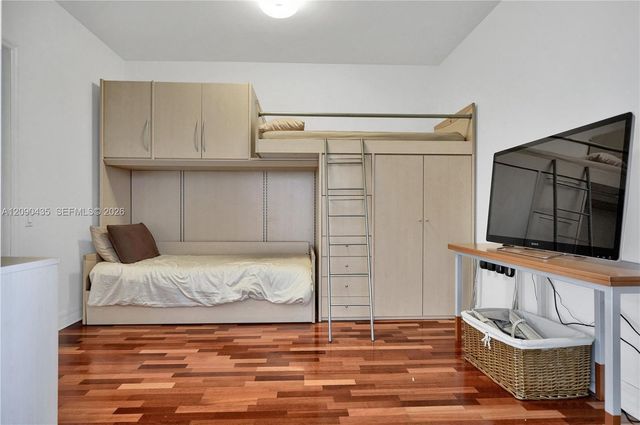 808 Brickell Key Drive 2506, Miami, FL 33131