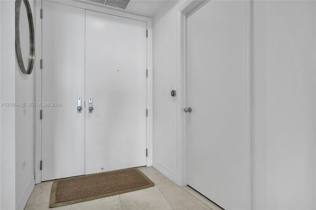 808 Brickell Key Drive 2506, Miami, FL 33131