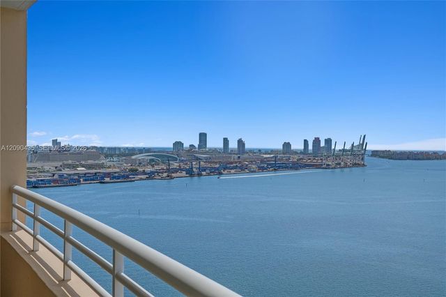 808 Brickell Key Drive 2506, Miami, FL 33131