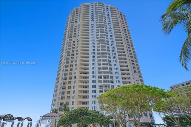 808 Brickell Key Drive 2506, Miami, FL 33131