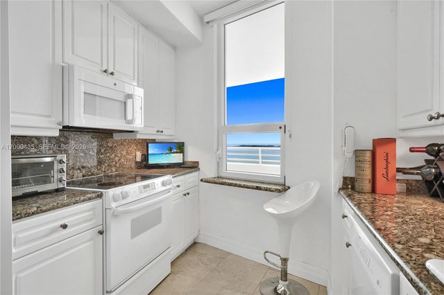 808 Brickell Key Drive 2506, Miami, FL 33131