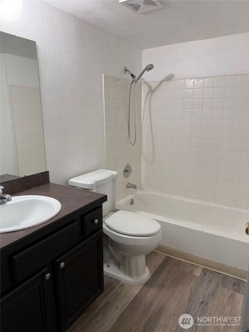 1722 E 56th Street, Tacoma, WA 98404