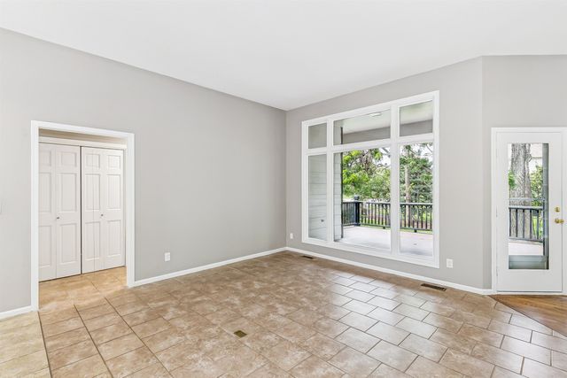 7714 W Quail Run, Wichita, KS 67205