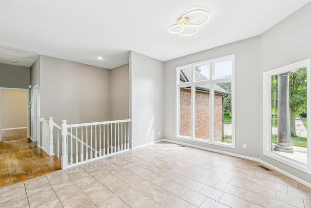 7714 W Quail Run, Wichita, KS 67205