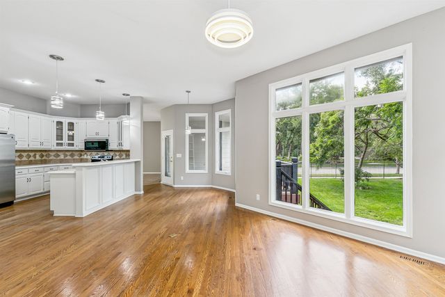 7714 W Quail Run, Wichita, KS 67205