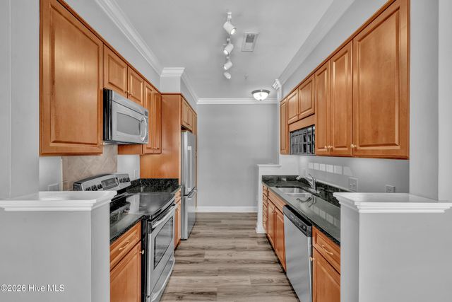 6831 Main Street Unit 323, Wilmington, NC 28405