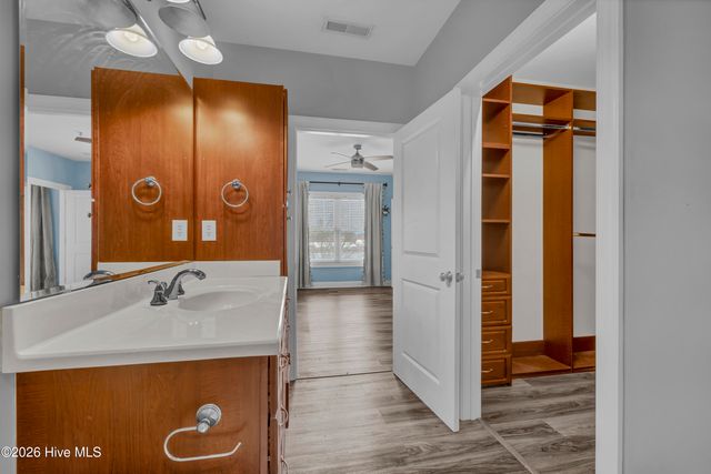 6831 Main Street Unit 323, Wilmington, NC 28405