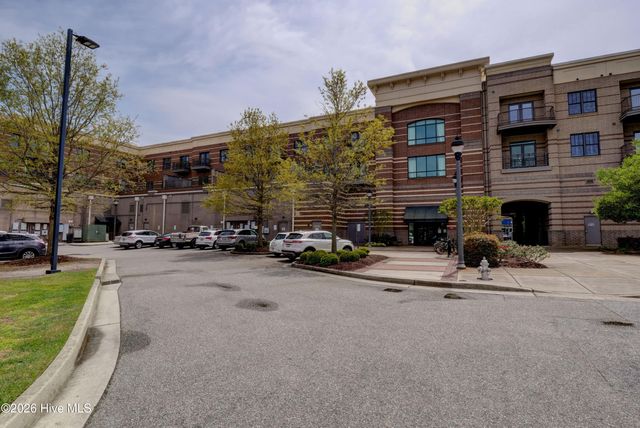 6831 Main Street Unit 323, Wilmington, NC 28405