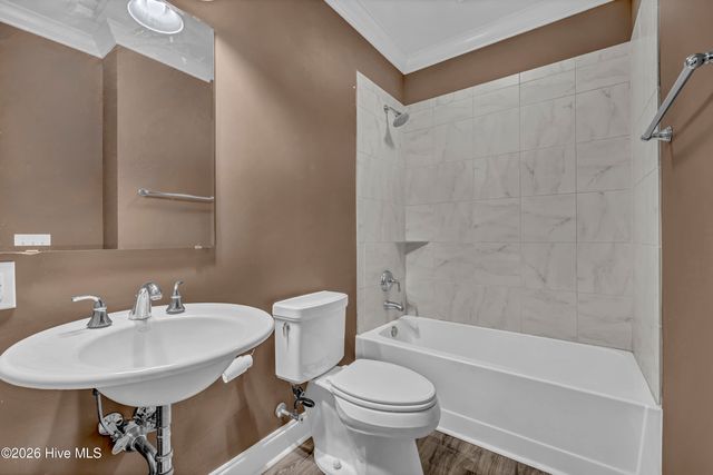 6831 Main Street Unit 323, Wilmington, NC 28405