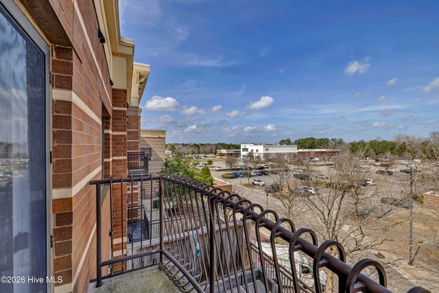 6831 Main Street Unit 323, Wilmington, NC 28405