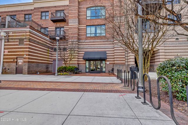 6831 Main Street Unit 323, Wilmington, NC 28405