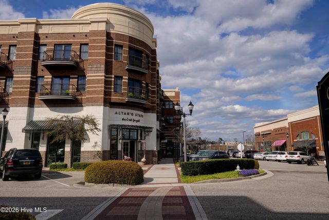 6831 Main Street Unit 323, Wilmington, NC 28405