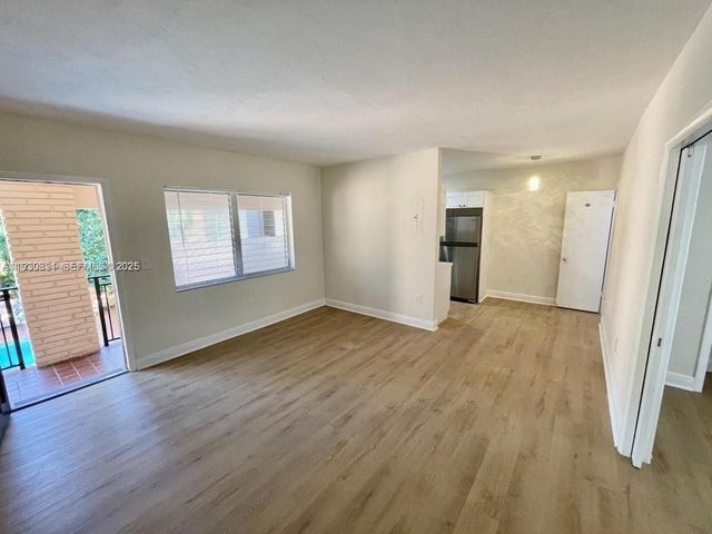 218 Santillane Ave 7, Coral Gables, FL 33134