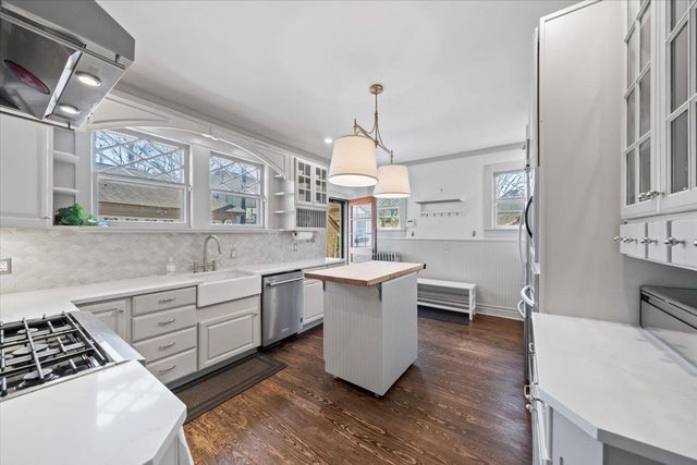 2051 HALLWOOD DR, Memphis, TN 38107