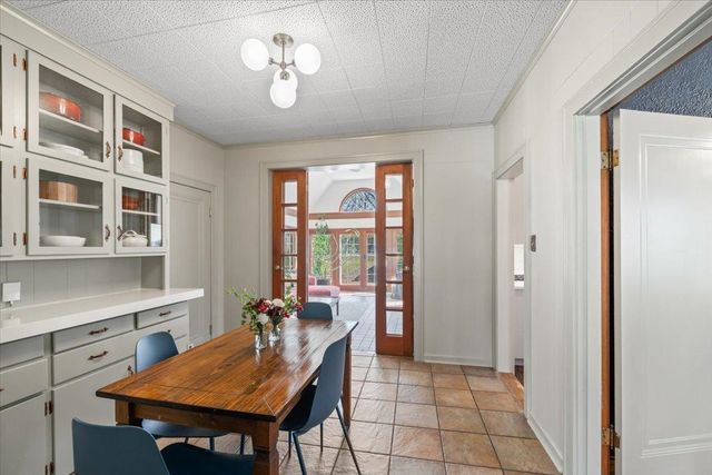 2051 HALLWOOD DR, Memphis, TN 38107