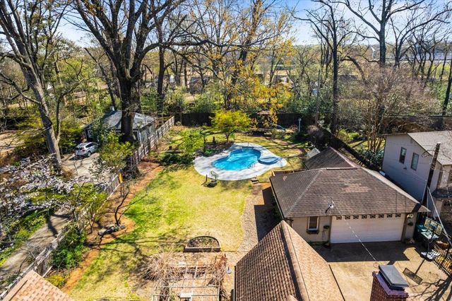 2051 HALLWOOD DR, Memphis, TN 38107