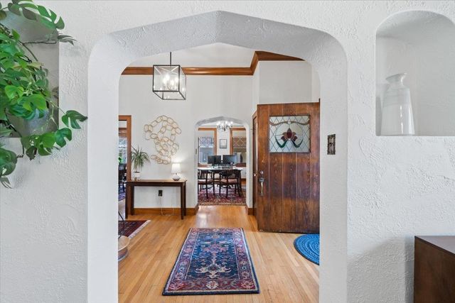 2051 HALLWOOD DR, Memphis, TN 38107