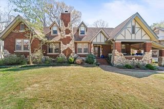 2051 HALLWOOD DR, Memphis, TN 38107