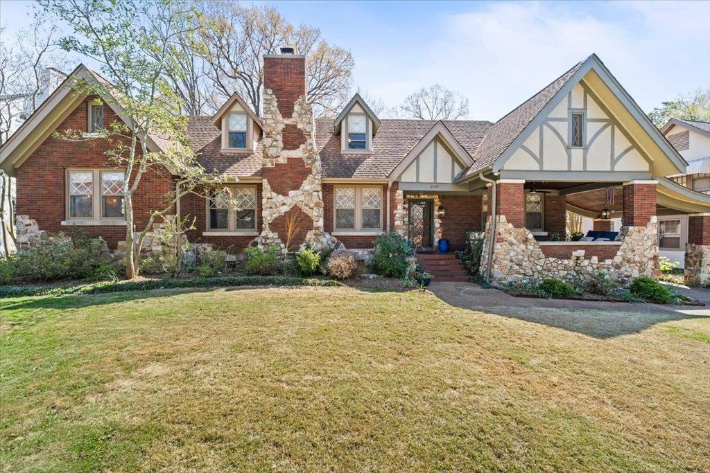 2051 HALLWOOD DR, Memphis, TN 38107