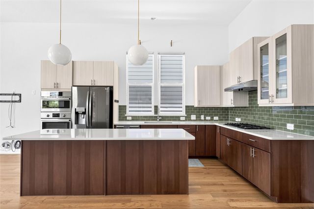 6105 Florencia LN, Austin, TX 78724