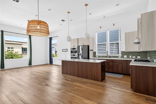 6105 Florencia LN, Austin, TX 78724
