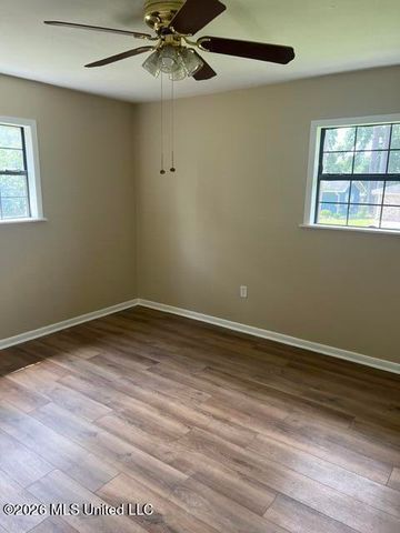 3335 E Lisa Drive, Pearl, MS 39208