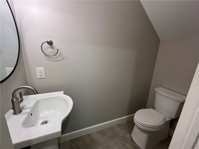 780 W Founders Park Drive, Springdale, AR 72762