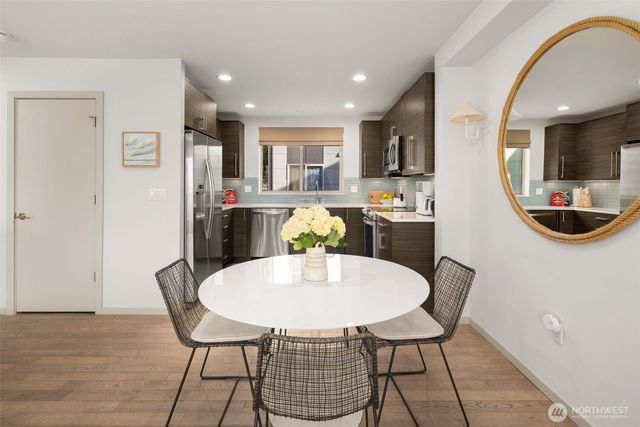 2422 55th Avenue SW, Seattle, WA 98116