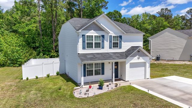 109 Winding Path Dr., Loris, SC 29569