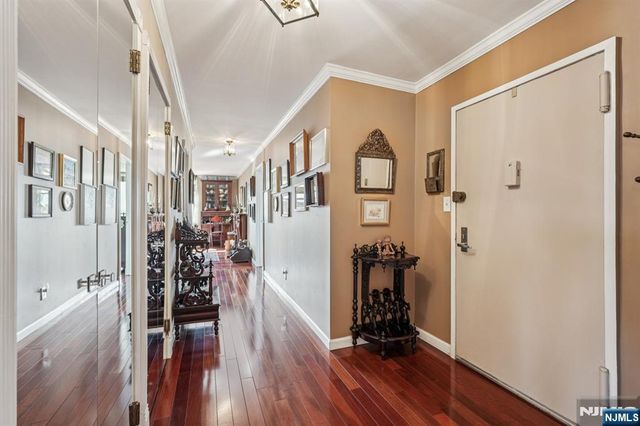 6040 Boulevard East 23G, West New York, NJ 07093
