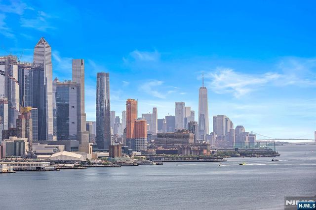 6040 Boulevard East 23G, West New York, NJ 07093