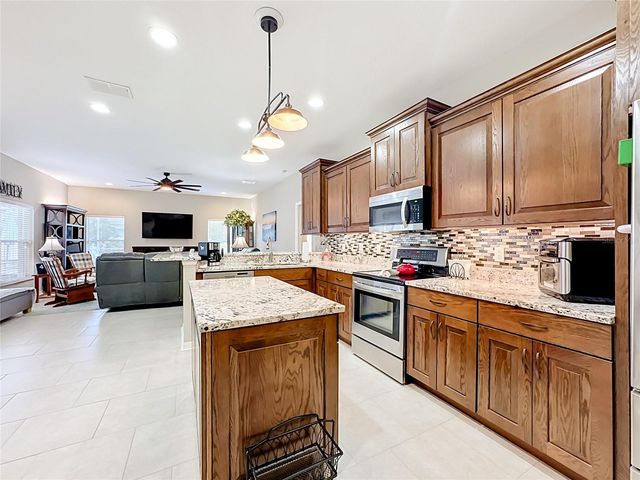6161 BOBBY JONES COURT, Palmetto, FL 34221