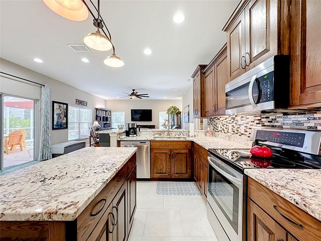 6161 BOBBY JONES COURT, Palmetto, FL 34221