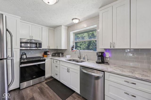2060 Lick Creek Drive, Indianapolis, IN 46203