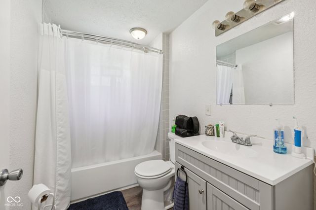 2060 Lick Creek Drive, Indianapolis, IN 46203
